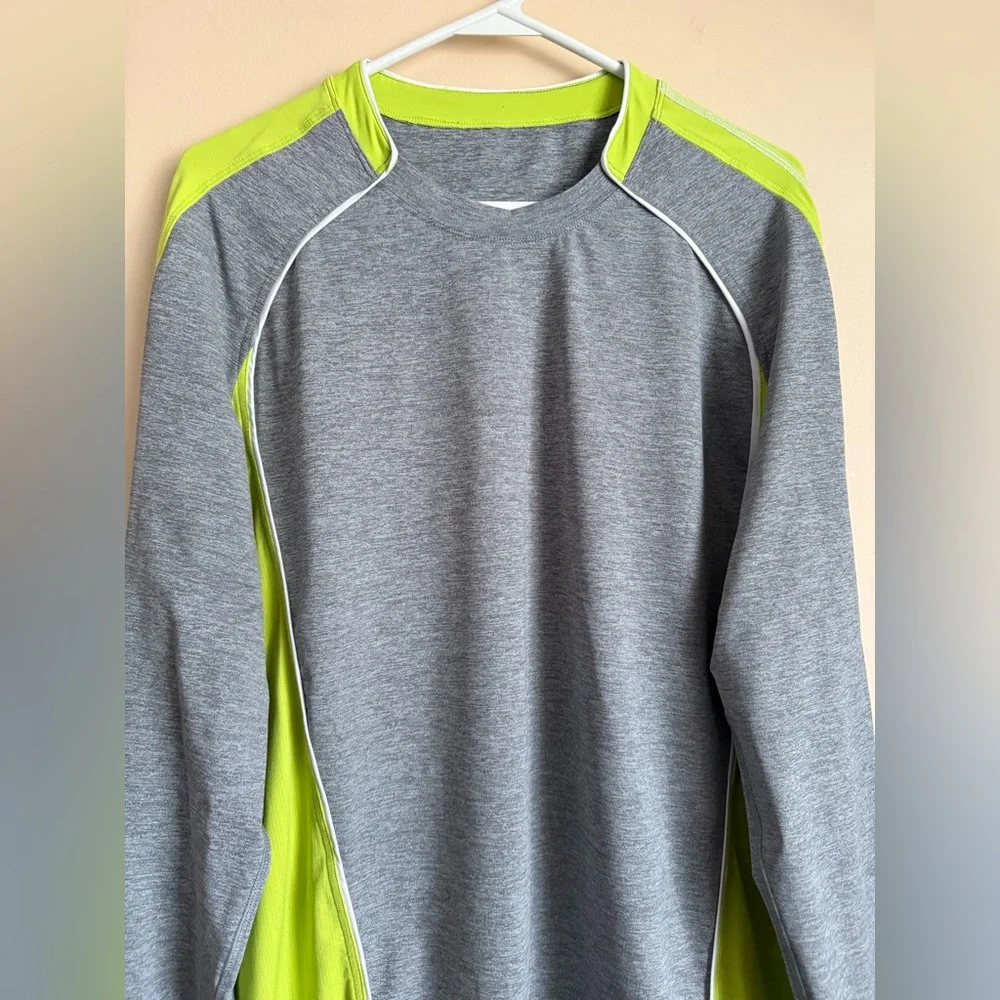 Lululemon Men’s Running Long Sleeve
Size L - Picture 2 of 7